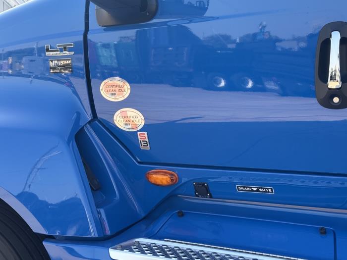 2027 International LT625-6