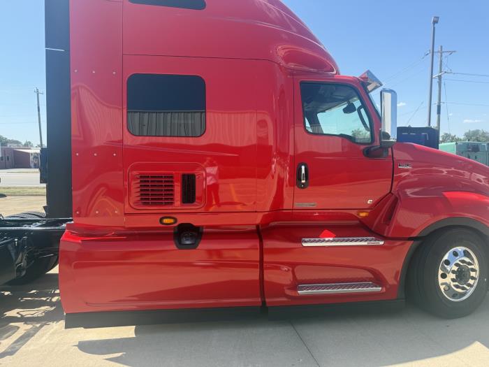 2027 International LT625-7
