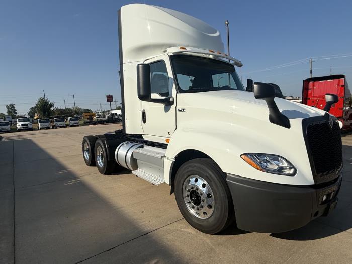 2027 International LT625-7
