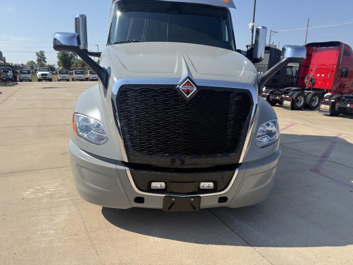 2027 International LT625-17