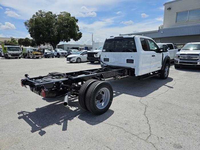 2027 Ford F-550-24