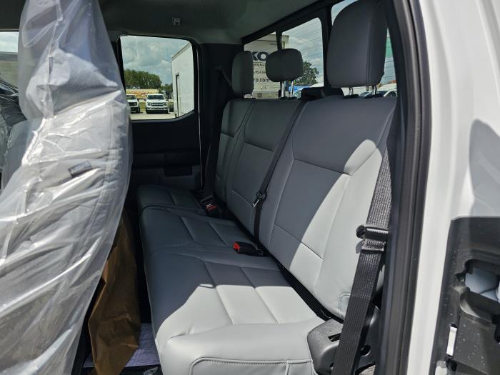 2027 Ford F-550-19
