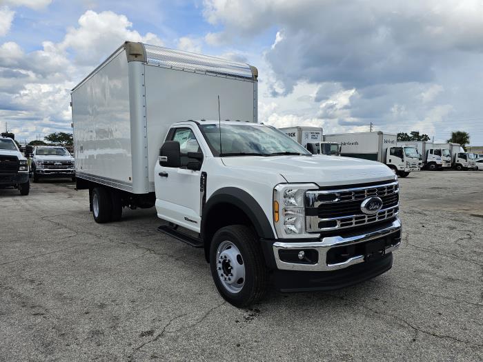2026 Ford F-550-3