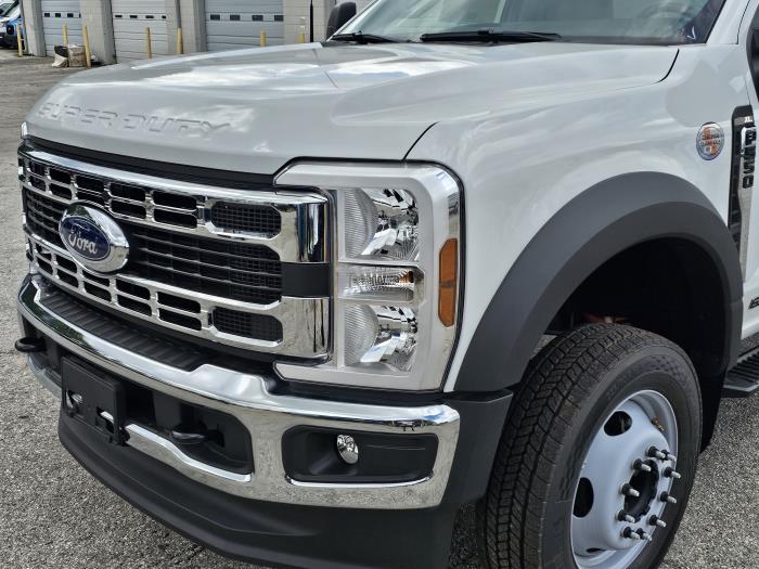 2026 Ford F-550-9