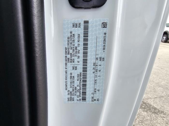2026 Ford F-550-23