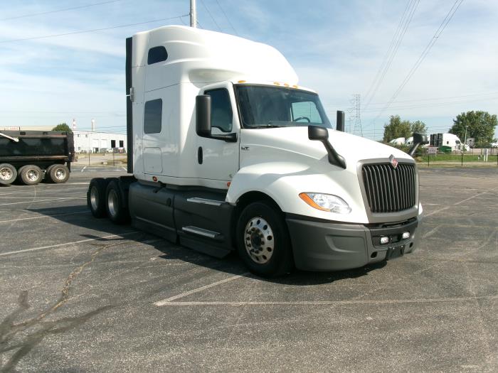 2022 International LT625-2