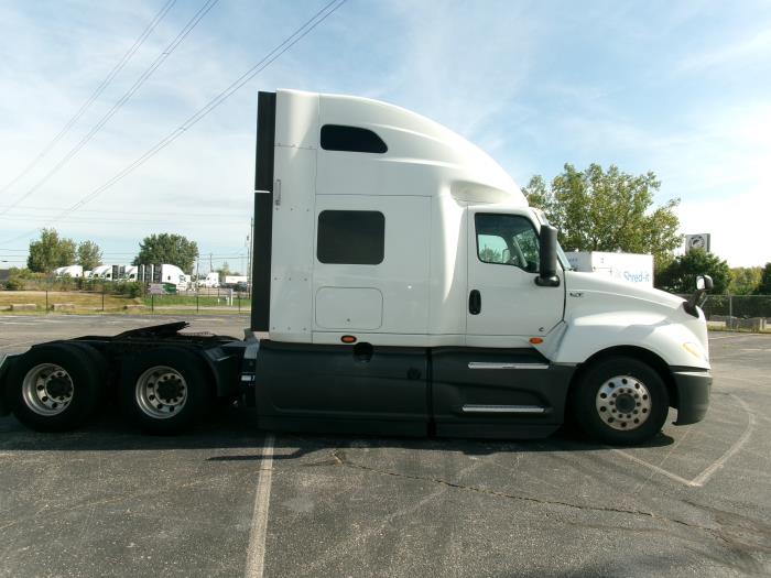 2022 International LT625-5