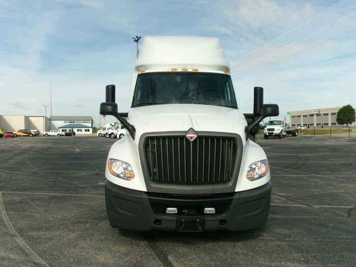 2022 International LT625-1
