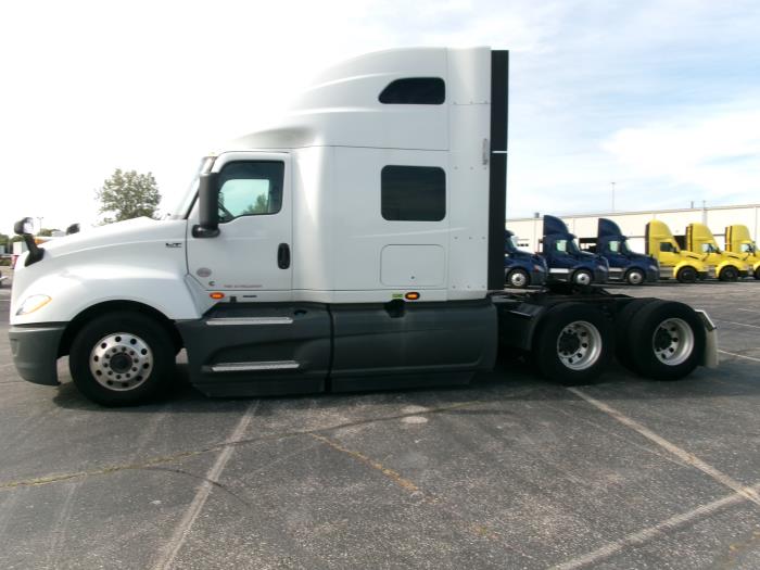2022 International LT625-4