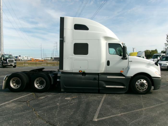 2022 International LT625-5