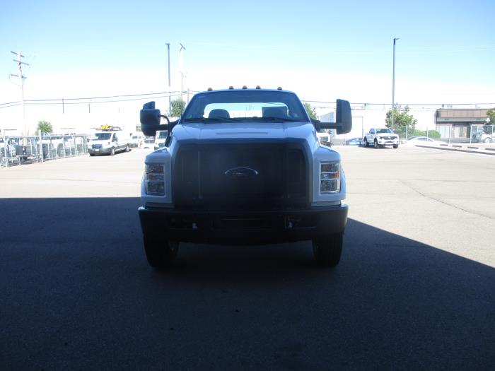 2027 Ford F-650-2