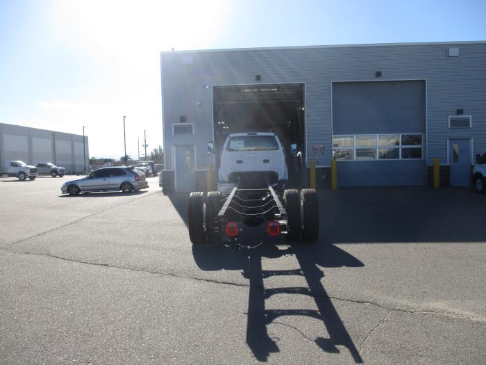 2027 Ford F-650-6