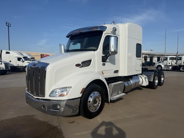 2021 Peterbilt 579-0