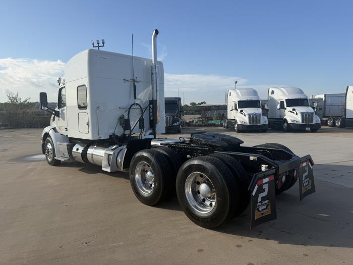 2021 Peterbilt 579-2
