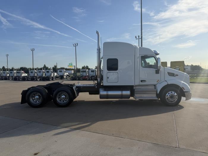 2021 Peterbilt 579-5