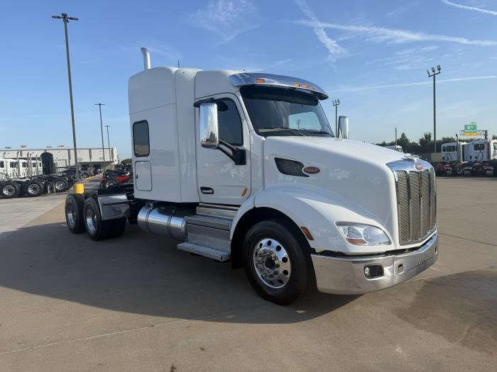 2021 Peterbilt 579-6