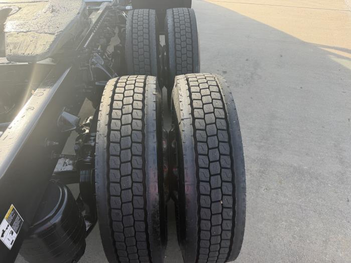 2021 Peterbilt 579-10
