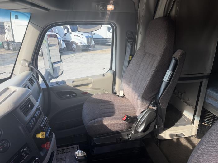 2021 Peterbilt 579-24