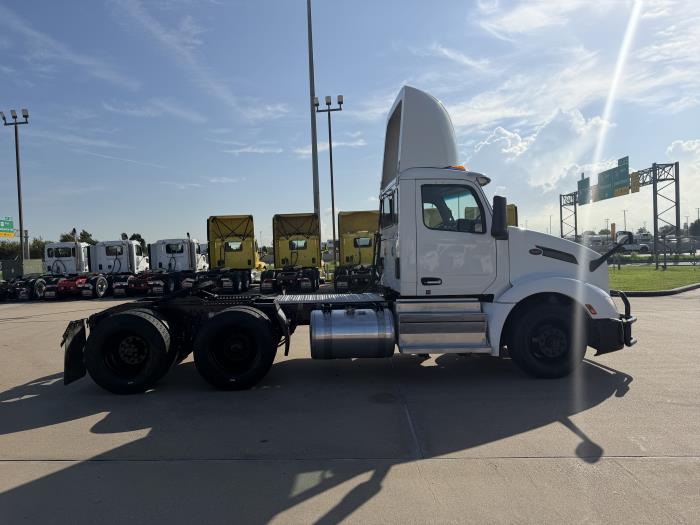 2023 Peterbilt 579-5