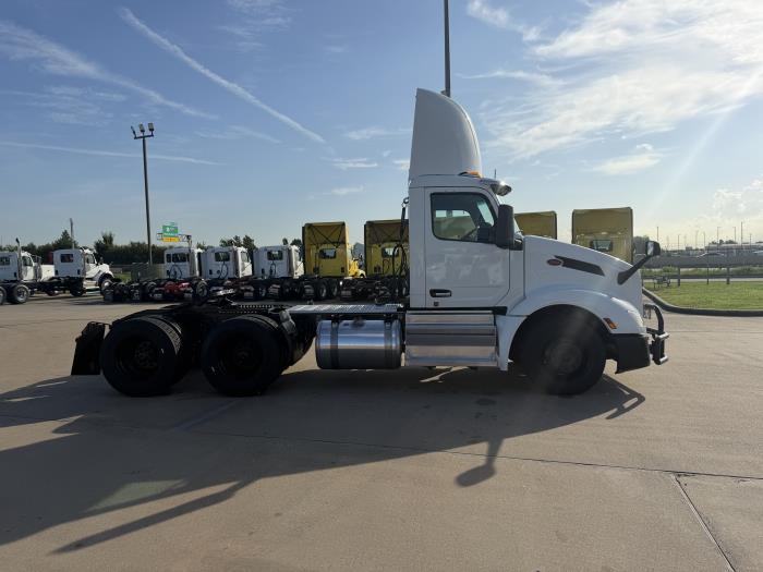 2023 Peterbilt 579-5