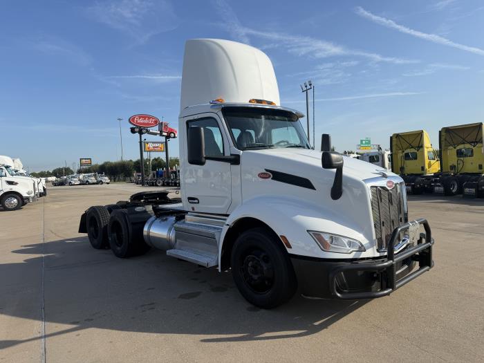 2023 Peterbilt 579-6