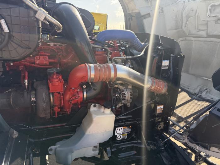 2023 Peterbilt 579-17