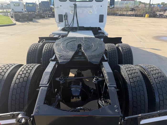 2023 Peterbilt 579-11