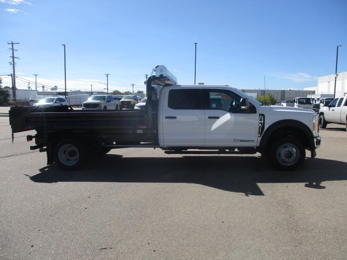 2026 Ford F-550-3