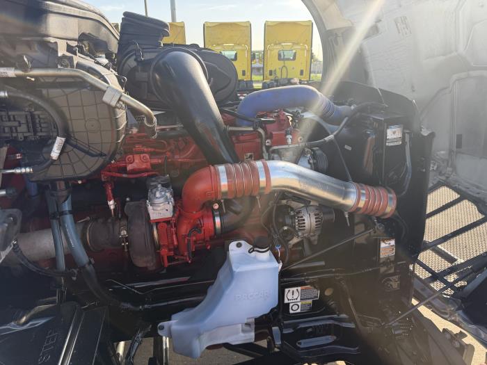 2023 Peterbilt 579-17