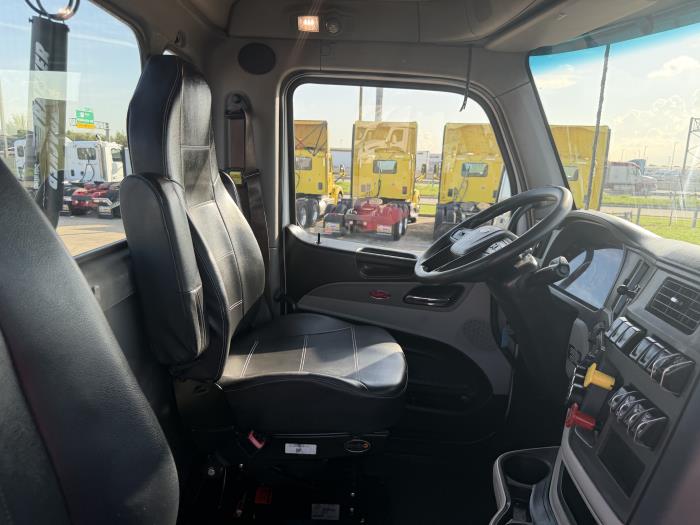 2023 Peterbilt 579-20