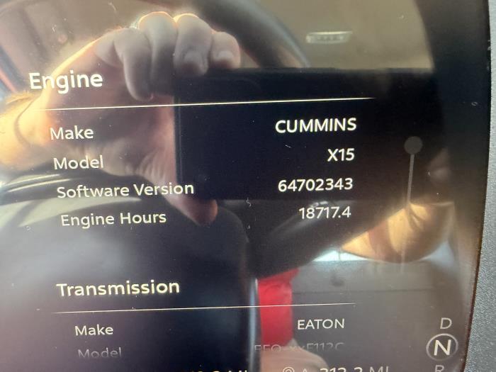 2023 Peterbilt 579-27