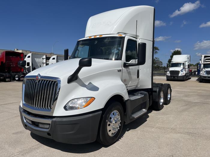 2021 International LT625-0