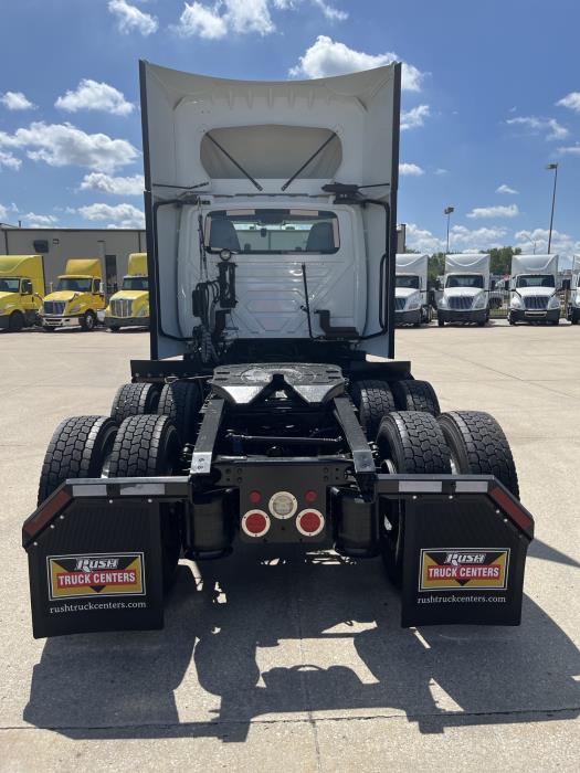 2021 International LT625-4
