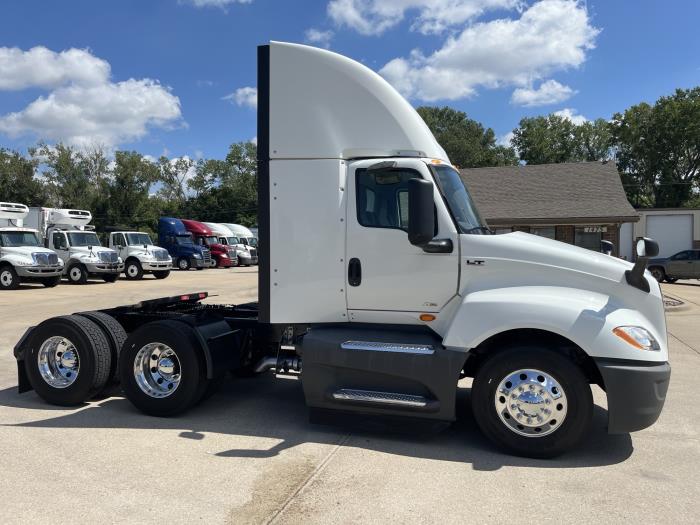 2021 International LT625-6