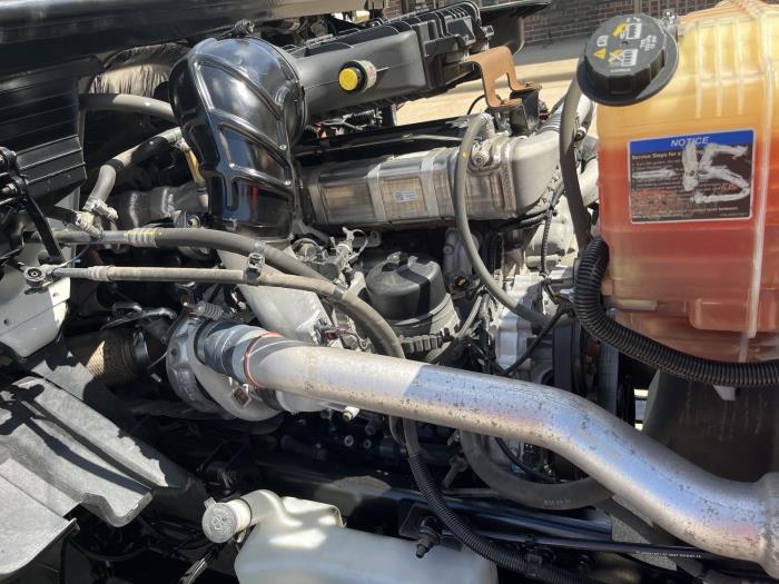 2021 International LT625-8