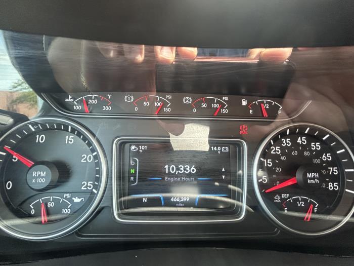 2022 International LT625-12