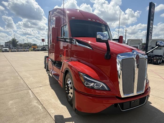 2022 Kenworth T680-2