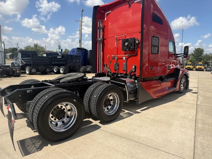 2022 Kenworth T680-3