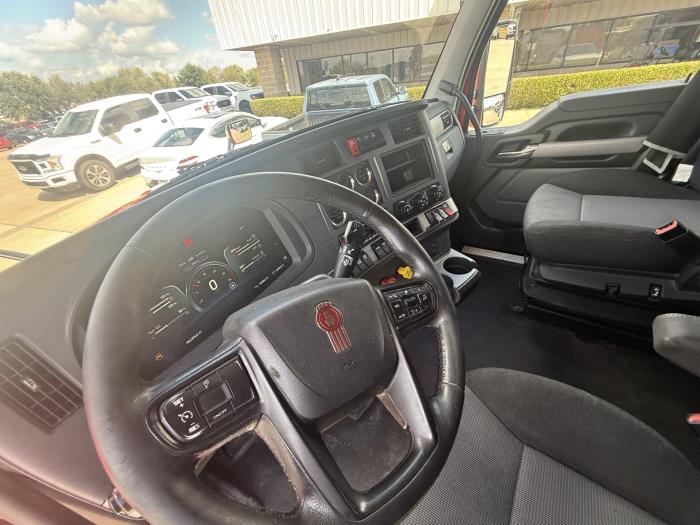 2022 Kenworth T680-9