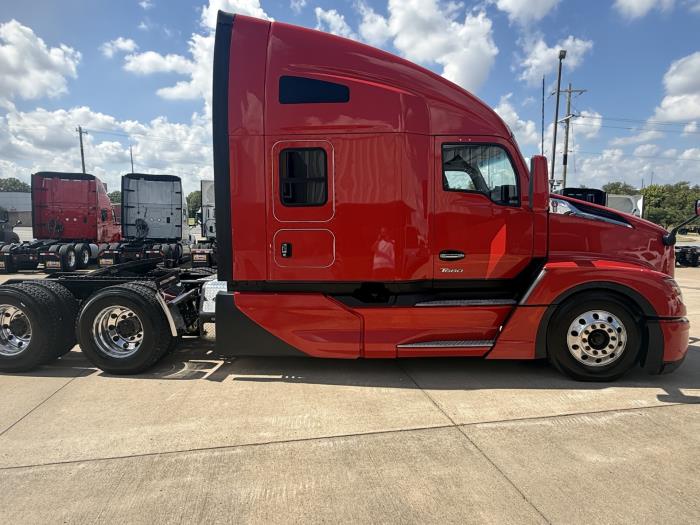 2022 Kenworth T680-15