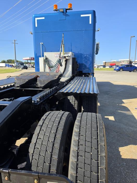 2022 Peterbilt 389-15