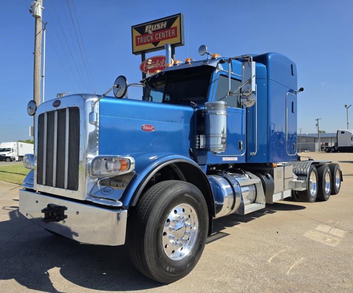 2022 Peterbilt 389 — photo 2