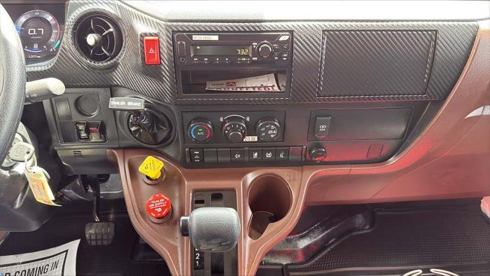 2027 Hino L7-8