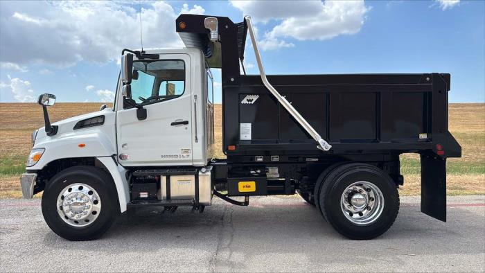 2027 Hino L7-19