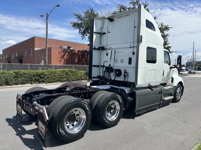 2022 International LT625-34