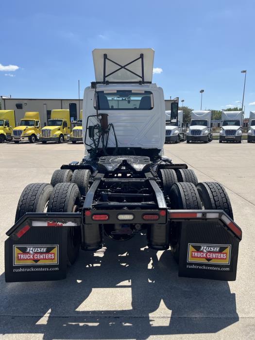 2021 International LT625-4