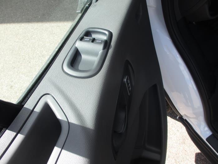 2027 Ford Transit 350 HD-8
