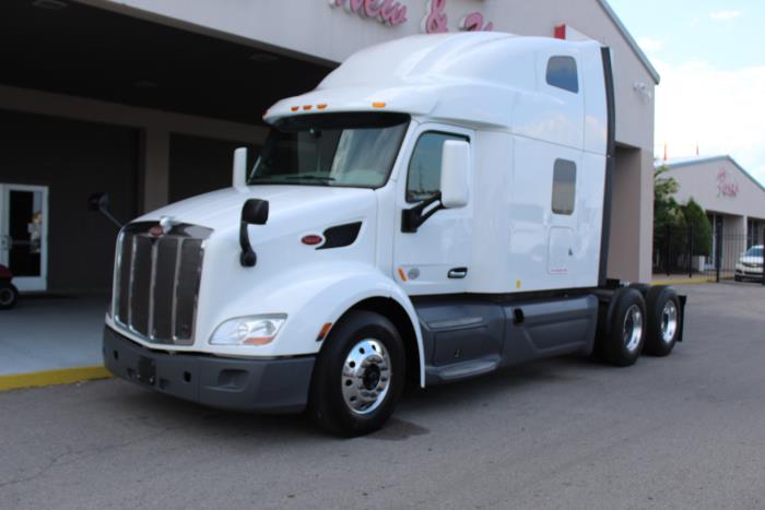 2021 Peterbilt 579-0