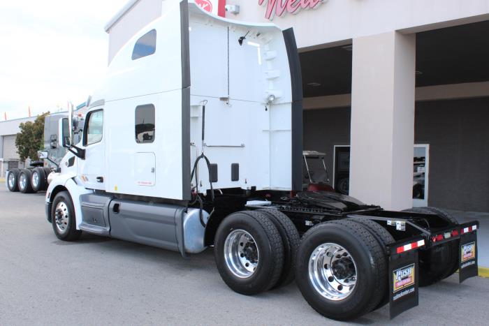 2021 Peterbilt 579-3