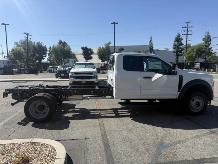 2027 Ford F-450-6